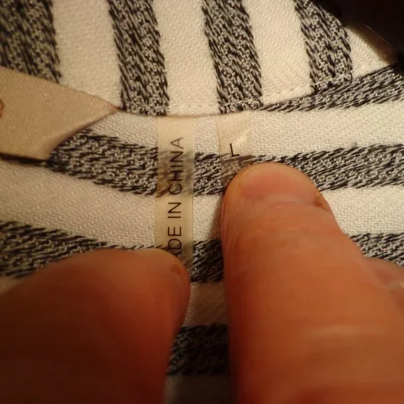 NWOT Soft Surroundings Striped Asymmetrical Tunic L Black/White Button Closure - Picture 13 of 16